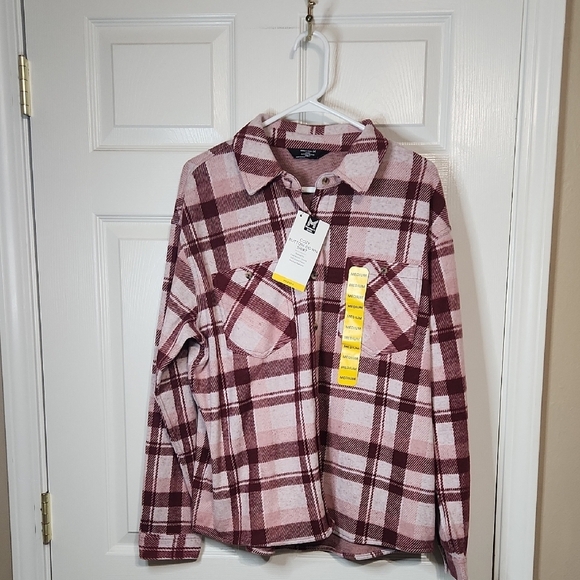 Red and White Long Sleeve Boxy Button Down Shirt - Picture 1 of 8